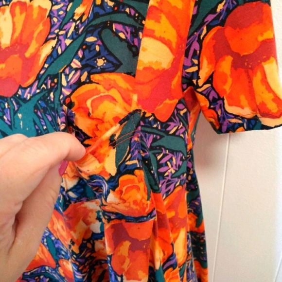 Lu La Roe Dress. Size small - Picture 4 of 11